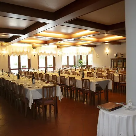 Ristorante Al Vescovo Szálloda 3*